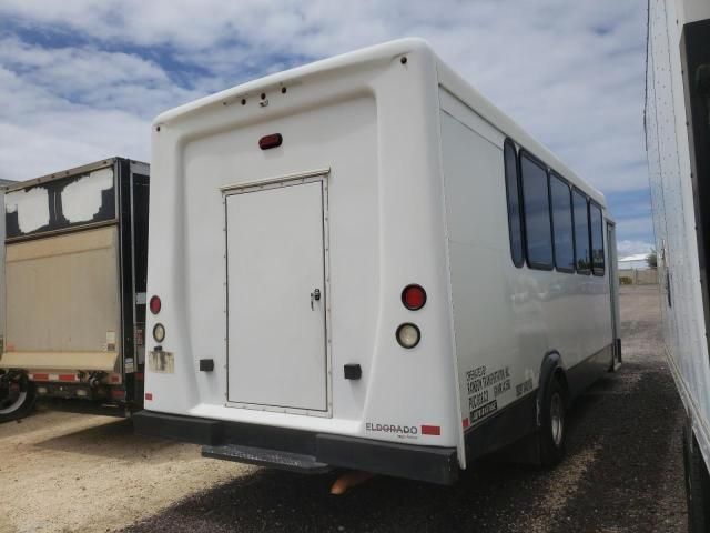 2017 Ford Econoline E450 Super Duty Cutaway Van