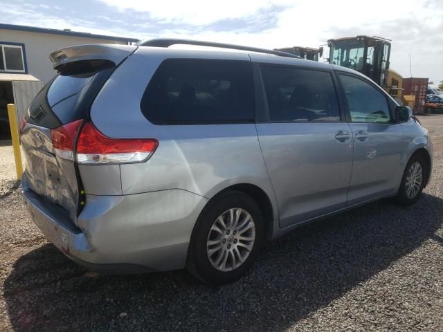 2013 Toyota Sienna XLE