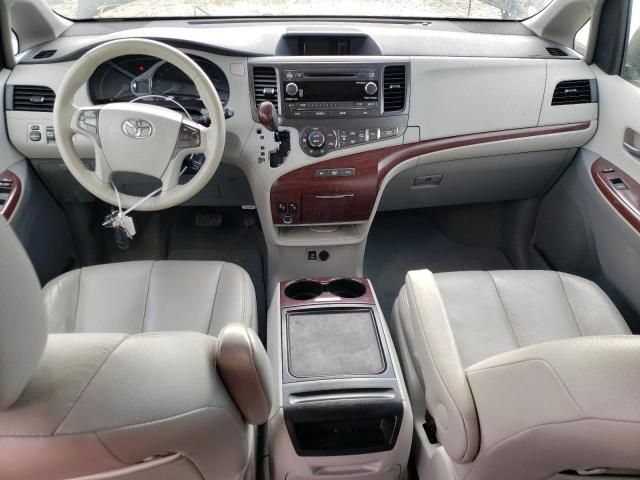 2012 Toyota Sienna XLE