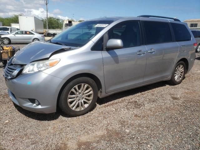 2013 Toyota Sienna XLE