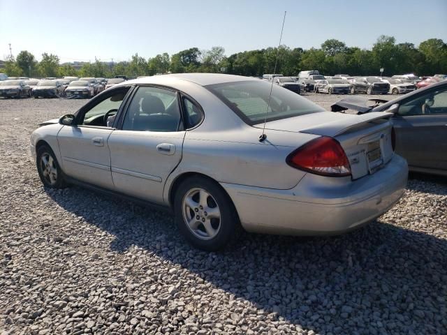 2004 Ford Taurus SE