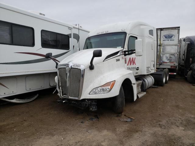 2022 Kenworth Construction T680