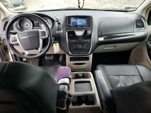 2012 Chrysler Town & Country Touring