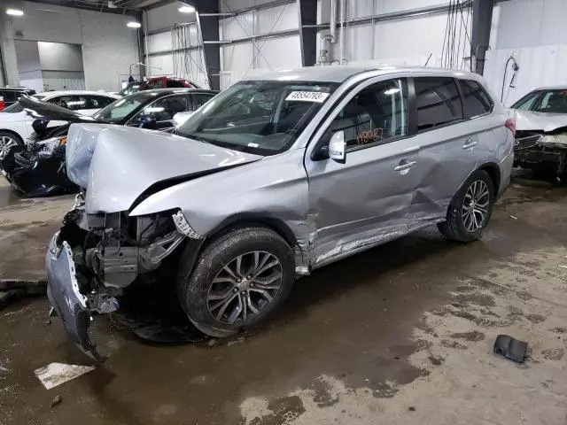 2016 Mitsubishi Outlander SE