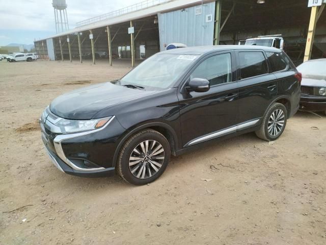 2020 Mitsubishi Outlander SE