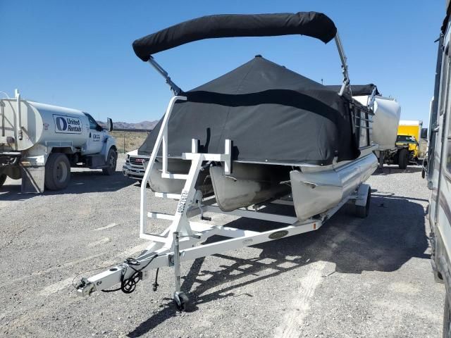 2021 Crestliner Boat