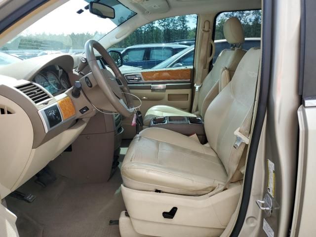 2008 Chrysler Town & Country Limited