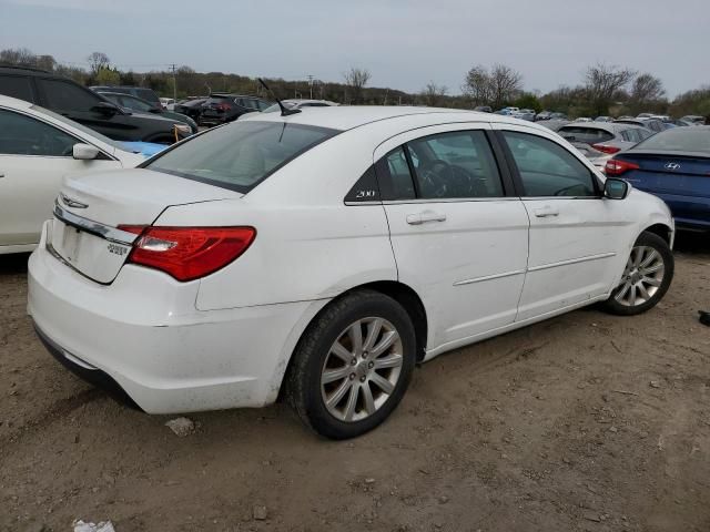 2013 Chrysler 200 Touring