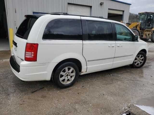 2010 Chrysler Town & Country Touring