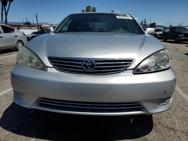 2005 Toyota Camry LE