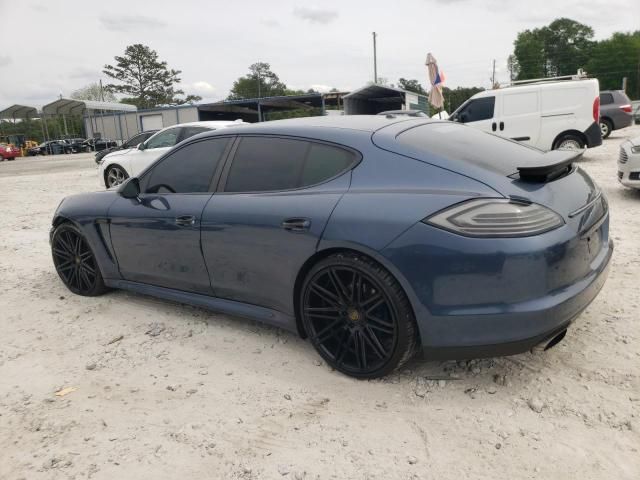 2012 Porsche Panamera 2