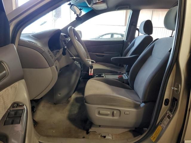 2008 Toyota Sienna CE