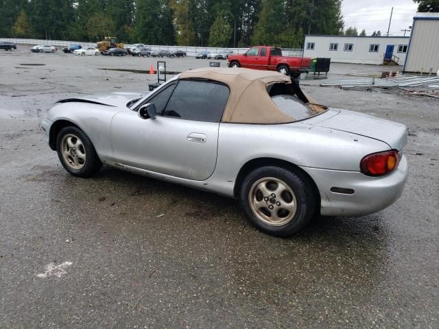 2000 Mazda MX-5 Miata Base