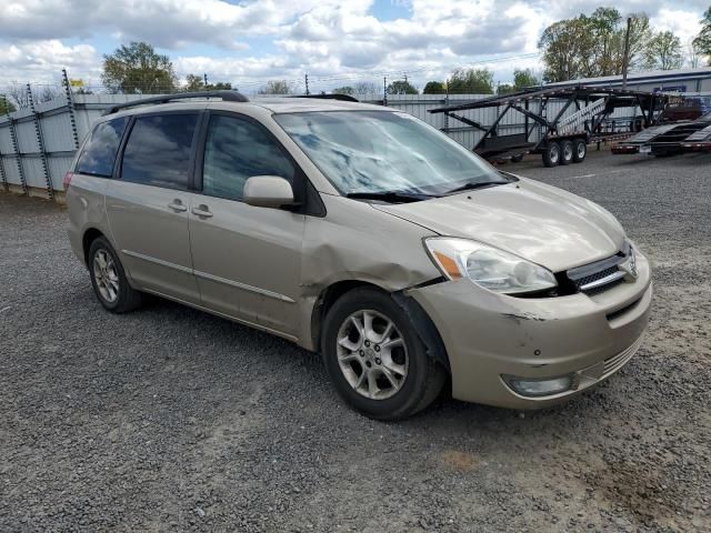 2004 Toyota Sienna XLE