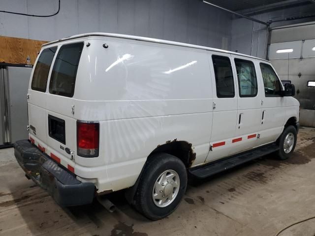 2013 Ford Econoline E350 Super Duty Van