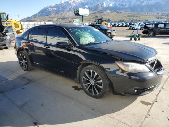 2014 Chrysler 200 Limited