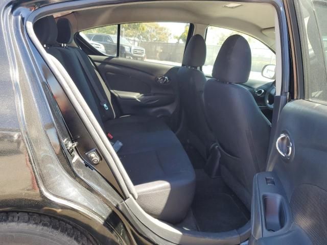 2013 Nissan Versa S