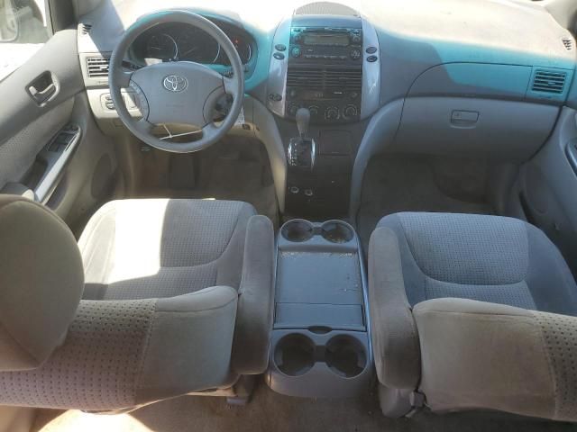 2008 Toyota Sienna CE