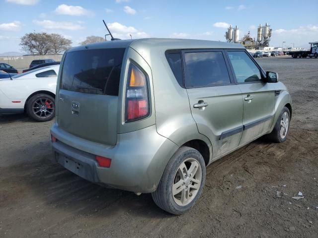 2011 KIA Soul +