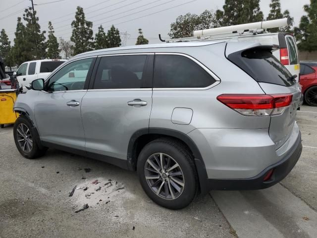 2019 Toyota Highlander SE