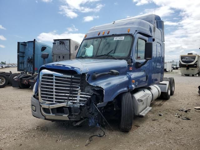 2012 Freightliner Cascadia 125