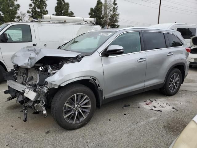 2019 Toyota Highlander SE