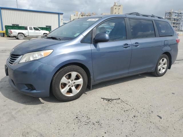 2015 Toyota Sienna LE