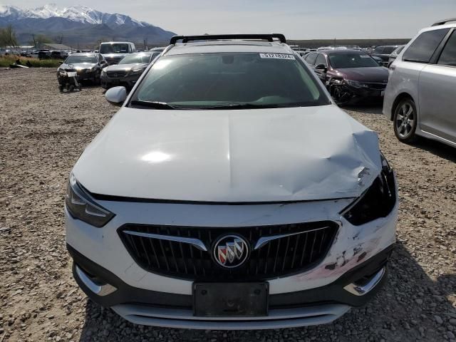 2018 Buick Regal Tourx Essence