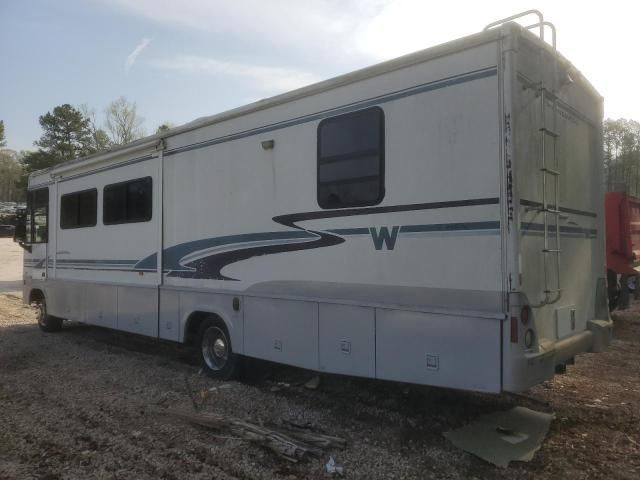 2002 Winnebago 2002 Workhorse Custom Chassis Motorhome Chassis W2