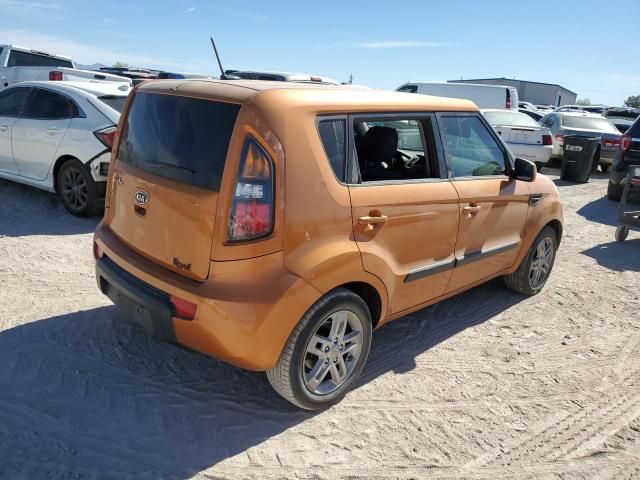 2011 KIA Soul +