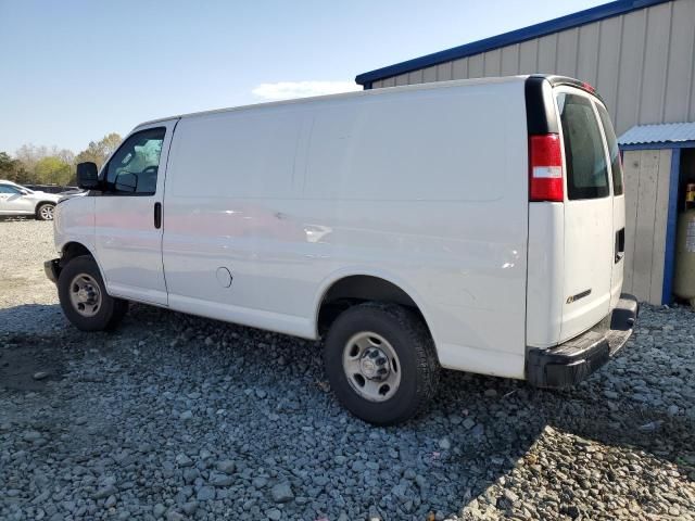 2022 Chevrolet Express G2500