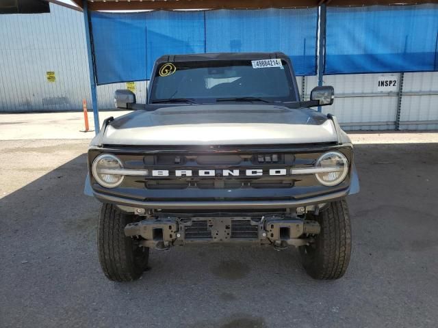 2022 Ford Bronco Base