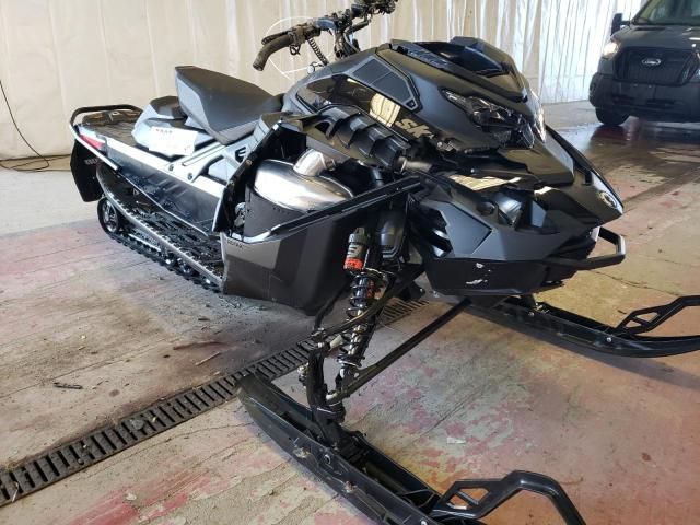 2024 Skidoo Mxzxrs