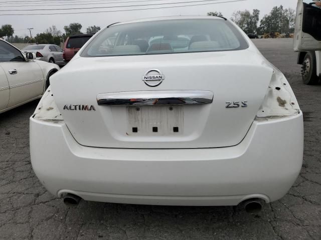 2010 Nissan Altima Base