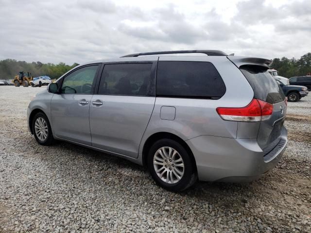 2014 Toyota Sienna XLE