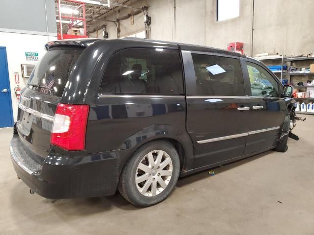 2012 Chrysler Town & Country Touring L