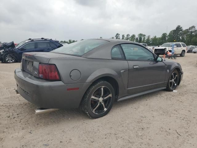 2004 Ford Mustang