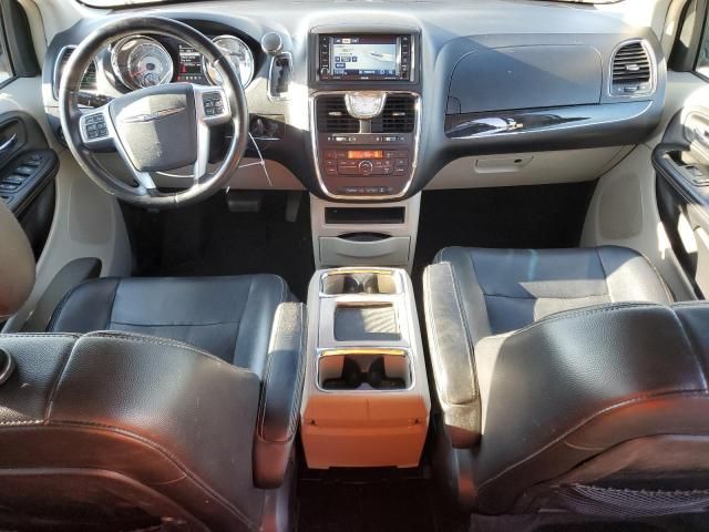 2012 Chrysler Town & Country Touring