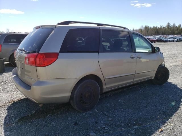 2010 Toyota Sienna CE