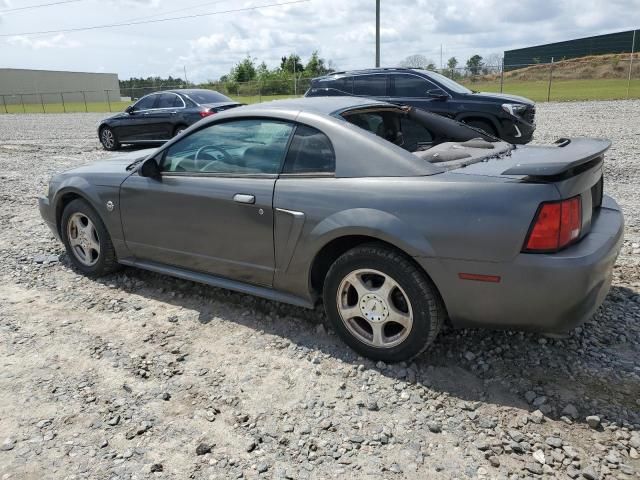 2004 Ford Mustang