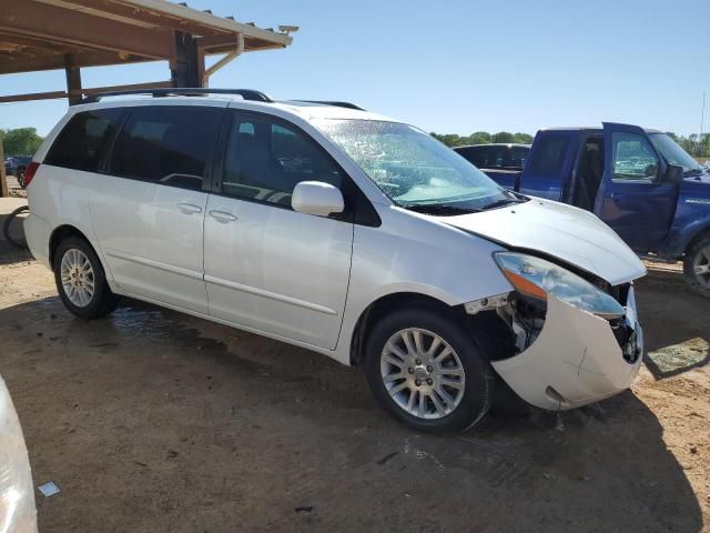 2010 Toyota Sienna XLE