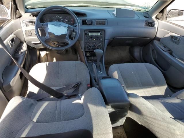 2001 Toyota Camry LE