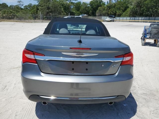 2013 Chrysler 200 Touring