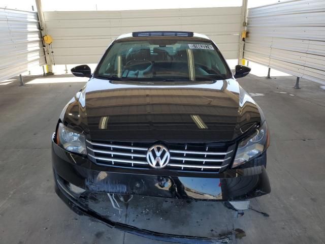 2012 Volkswagen Passat SEL