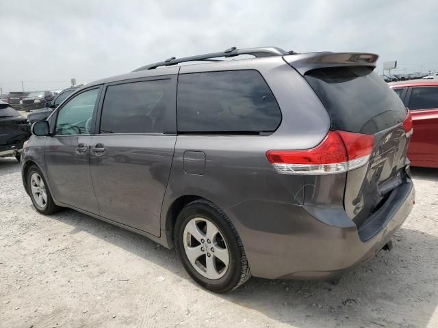 2011 Toyota Sienna LE