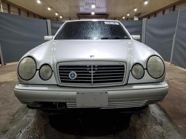 1999 Mercedes-Benz E 320