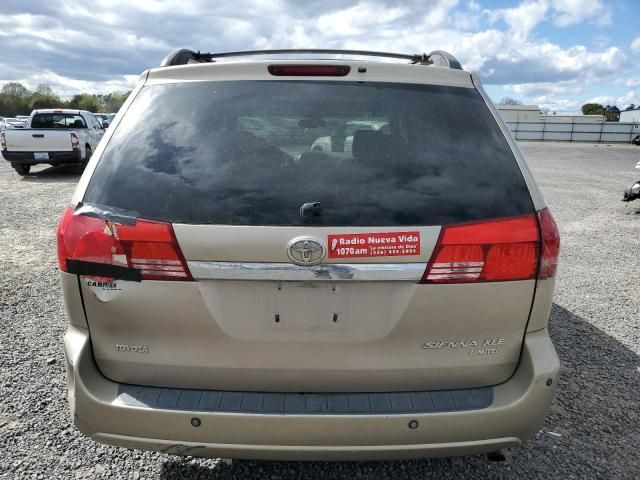 2004 Toyota Sienna XLE