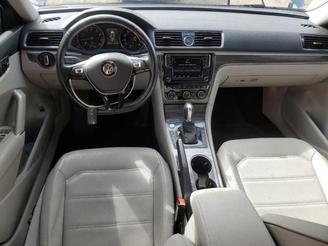 2016 Volkswagen Passat SE