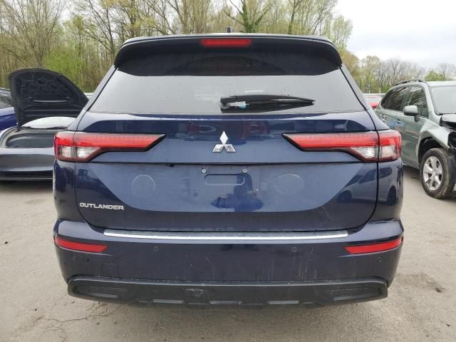 2022 Mitsubishi Outlander SE