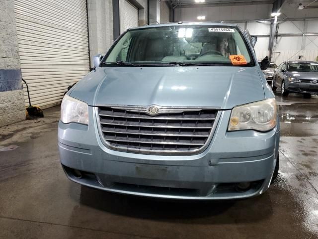 2009 Chrysler Town & Country Touring